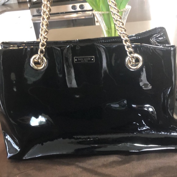 Kate Spade black patent leather handbag. - Picture 14 of 14